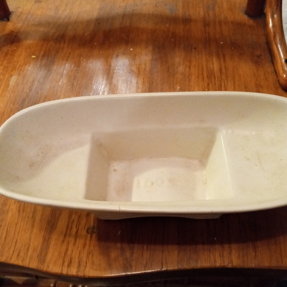 1960's McCoy White Artificial Flower Dish - Picture 1 of 2